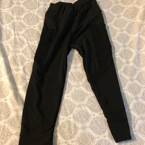 Capri workout leggings